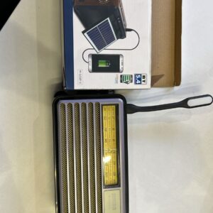 "	راديو يعمل بالطاقة الشمسية"