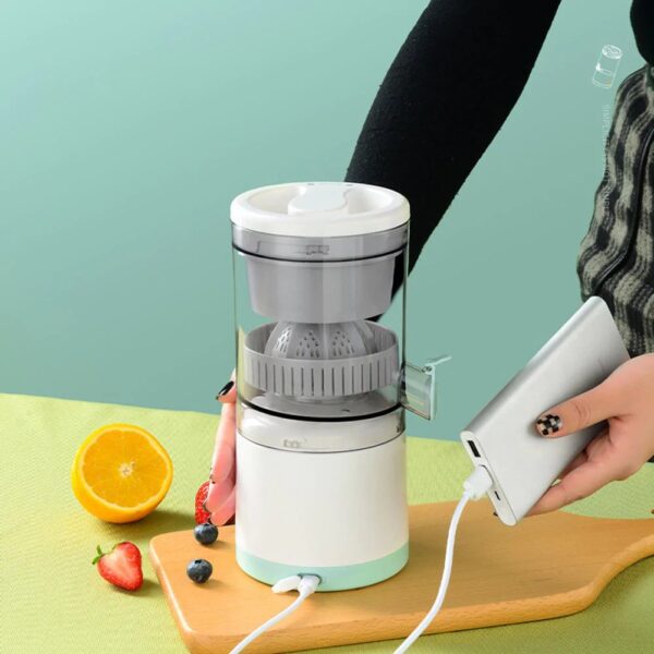 • العصارة التريند Trendy Juicer